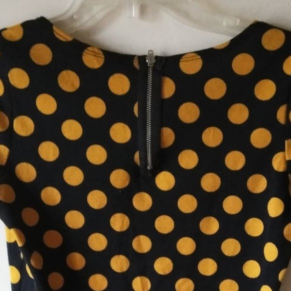 ❤️2 for 12❤️ Yellow Polka Dot Peplum Shirt - Picture 4 of 5